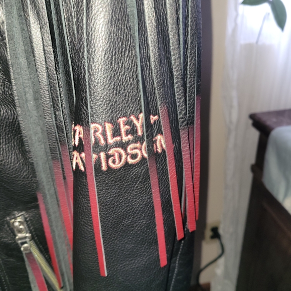 Harley-Davidson Black Leather Jacket with Red Fringe - Picture 6 of 14